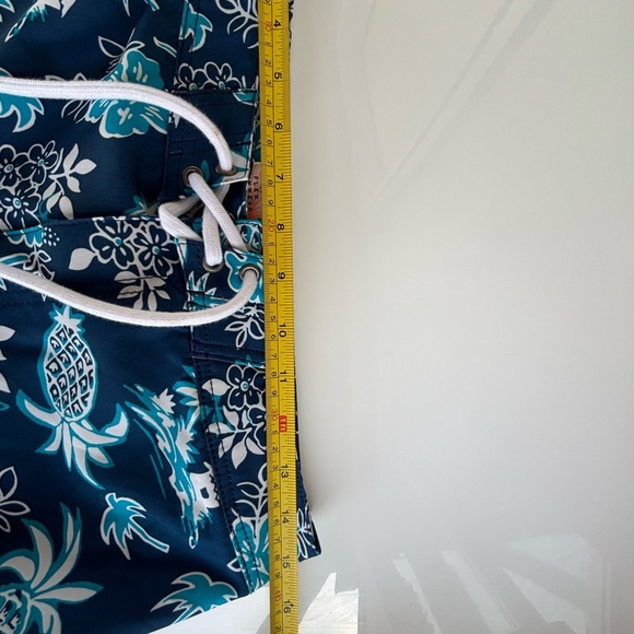 J. Crew Blue and White Board Shorts Quick-Dry Swimwear - Picture 6 of 13